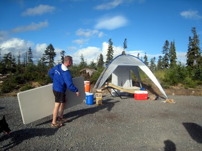 setting up the aid station