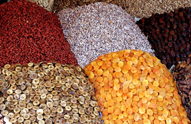 More dried fruit stalls