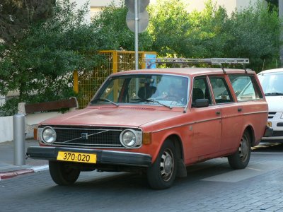 1974 Volvo 145