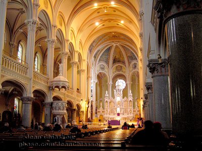 Intérieur É. St-Charles - Inside St-Charles C.