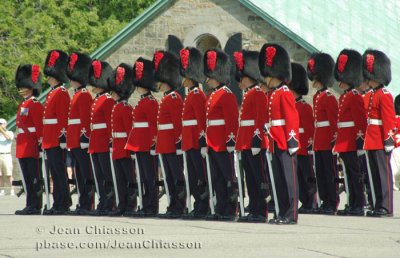 Royal 22e Rgiment /La relve de la garde - The Changing of the Guard