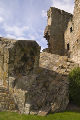 aberdourfallenmasonrysk.JPG