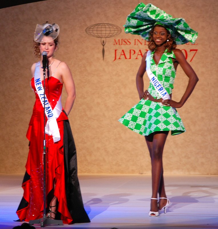 Miss New Zealand / Nigeria