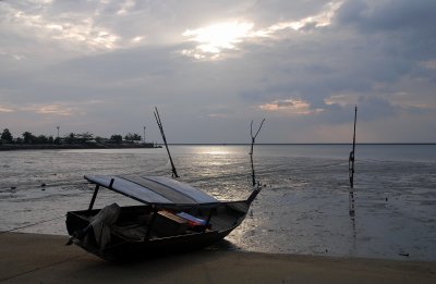 Fancy or Simple Boats.. Each has its beauty
