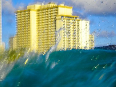 Waikiki surfing