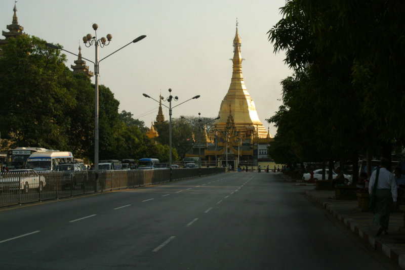 Sule Pagoda