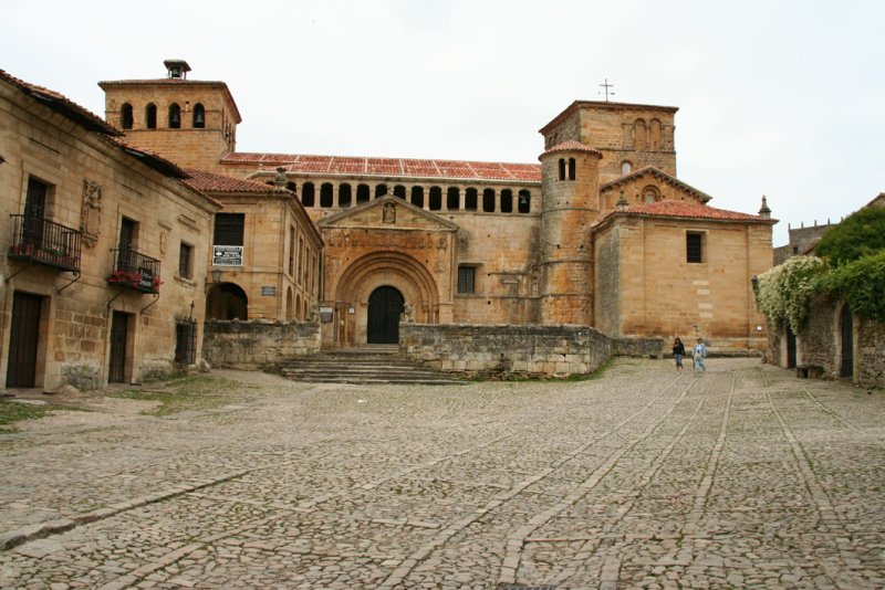 Santillana