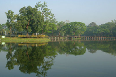 Kandawgyi Lake