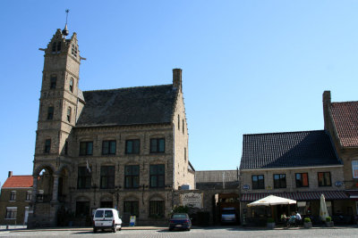 Lo - City Hall