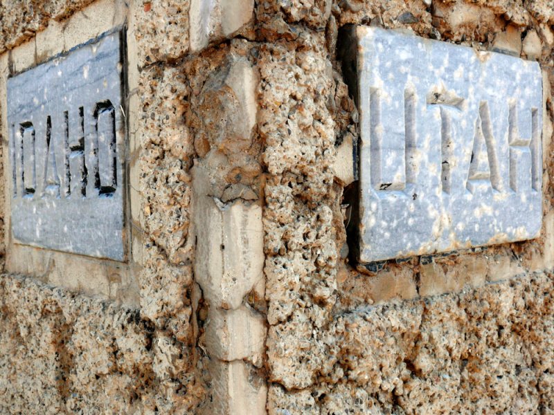 Utah/Idaho border marker, 2006