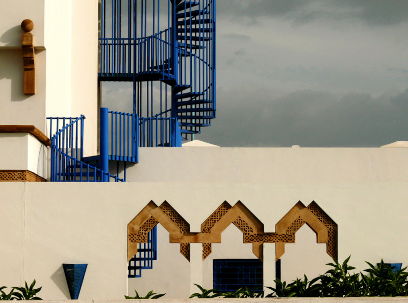 Ambiguous gates, El Jadida, Morocco, 2006
