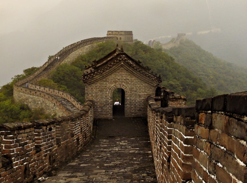 Foggy day at the Great Wall, Mutianyu, China, 2007