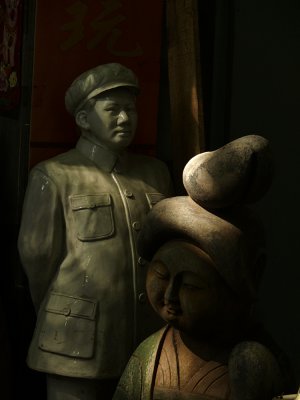 Sculpture for sale, Flea Market, Chaotian Palace, Nanjing, China, 2007