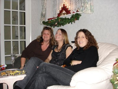 Donna, Gemma and Heidi.jpg