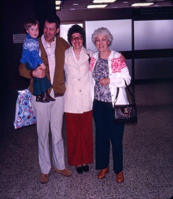 Wayne, Phil, Faye & Mother - 1979