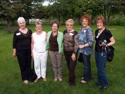 Linda, Karen, Joyce, Bonnie, Marse and Virginia