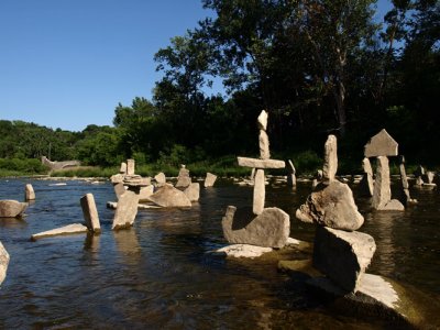 more Stacked rocks in Humber River