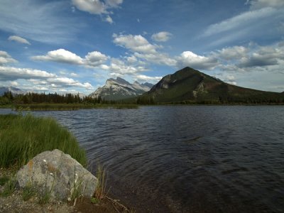 Summer view from Vermillion Lakes ...