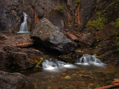 Cat Creek Falls in the rain