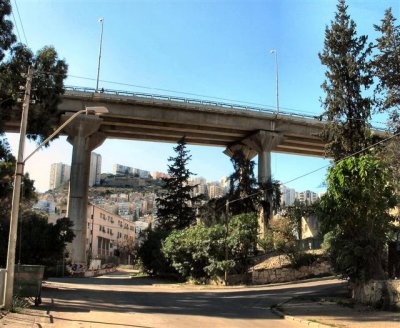 Regiment 22 Bridge, As Seen From Below.JPG