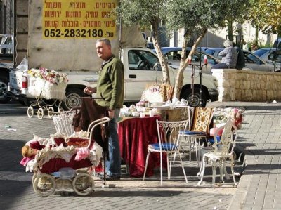 Old Furnitures Trading , Near By Mosque.JPG