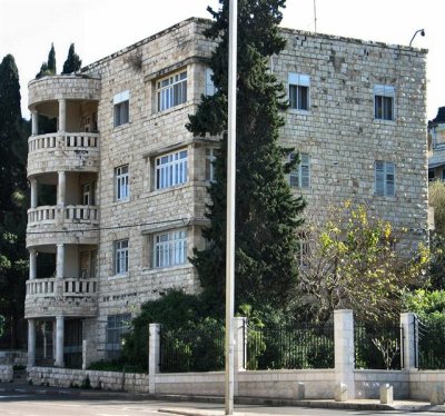 Styled Dwelling House, In #21 Ha'Geffen St.,At Crossroads With B.G. Blvd.jpg