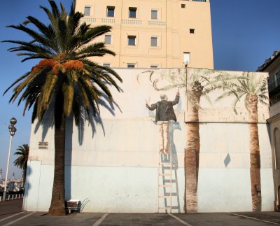 The man who painted palm trees...