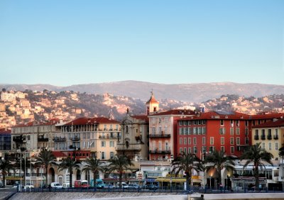 A cheerful early morning sun paints the old town with warm colours...