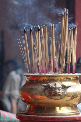 temple incense_1.jpg