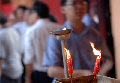 temple_candles_1.jpg
