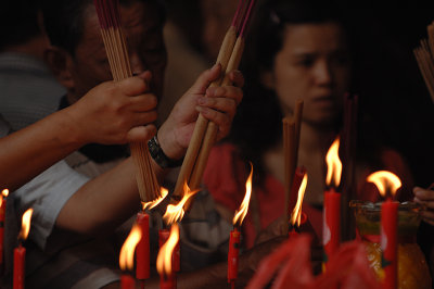 temple_candles_4.jpg