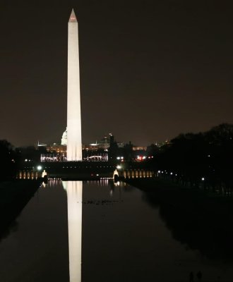 washington monument and reflecting pool - night shot (1/07)