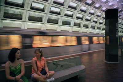 renette and dana at dc subway station (7/2007)