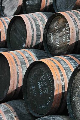 0415-Whisky-Casks-Fort-Will.jpg