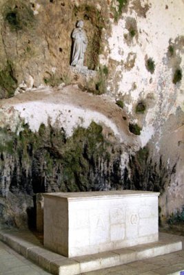 Turkey-Hatay-Antioch-St Peters Cave-Church-Inside View.jpg