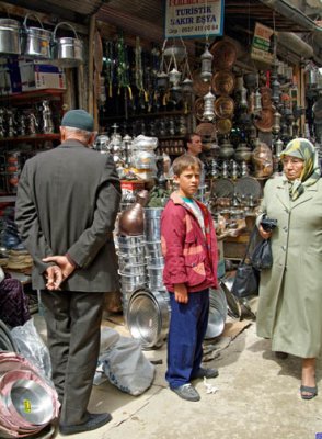 Turkey-Gaziantep-Bazaar-Where is a smile