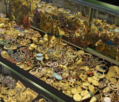 Turkey - Istanbul - Grand Bazaar - Jewelry choices