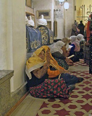 Turkey - Konya - Mosque - Reverence