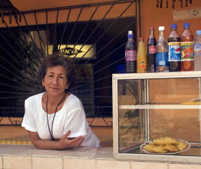 Guayaquil-Santa Ana Hill - Empenadas and soft drinks