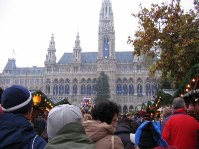 Rathaus and Christmas Market.JPG