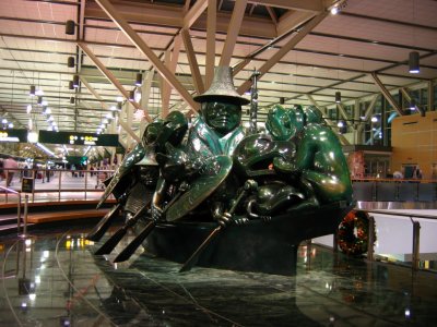 Big Jade Sculpture at the Airport.JPG