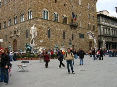 Me in front of Palazzo Vecchio.JPG