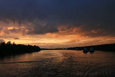 Sunset on Neva 