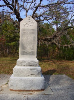 Memorial to Highland Scotts Moore's Creek Battle