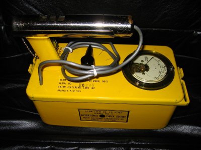 Civil Defense Geiger Counter CD V-700 Anton Model 5