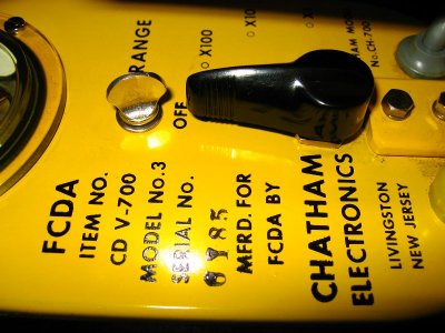 Chatham CD V-700 Geiger Counter