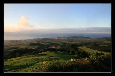 On the way up to Lagoa do Fogo