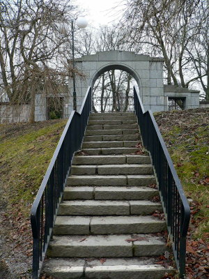 Entrance to Sandsborg Cemetary