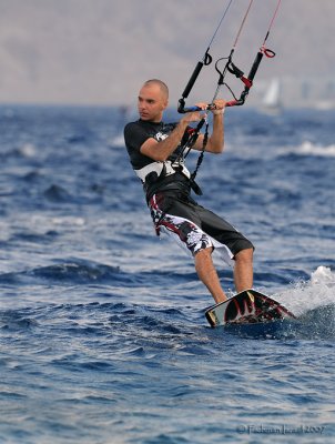 Kitesurfing.