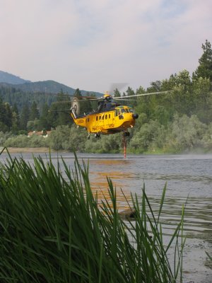 Skikorsky S-61 and 1800 gallons of water